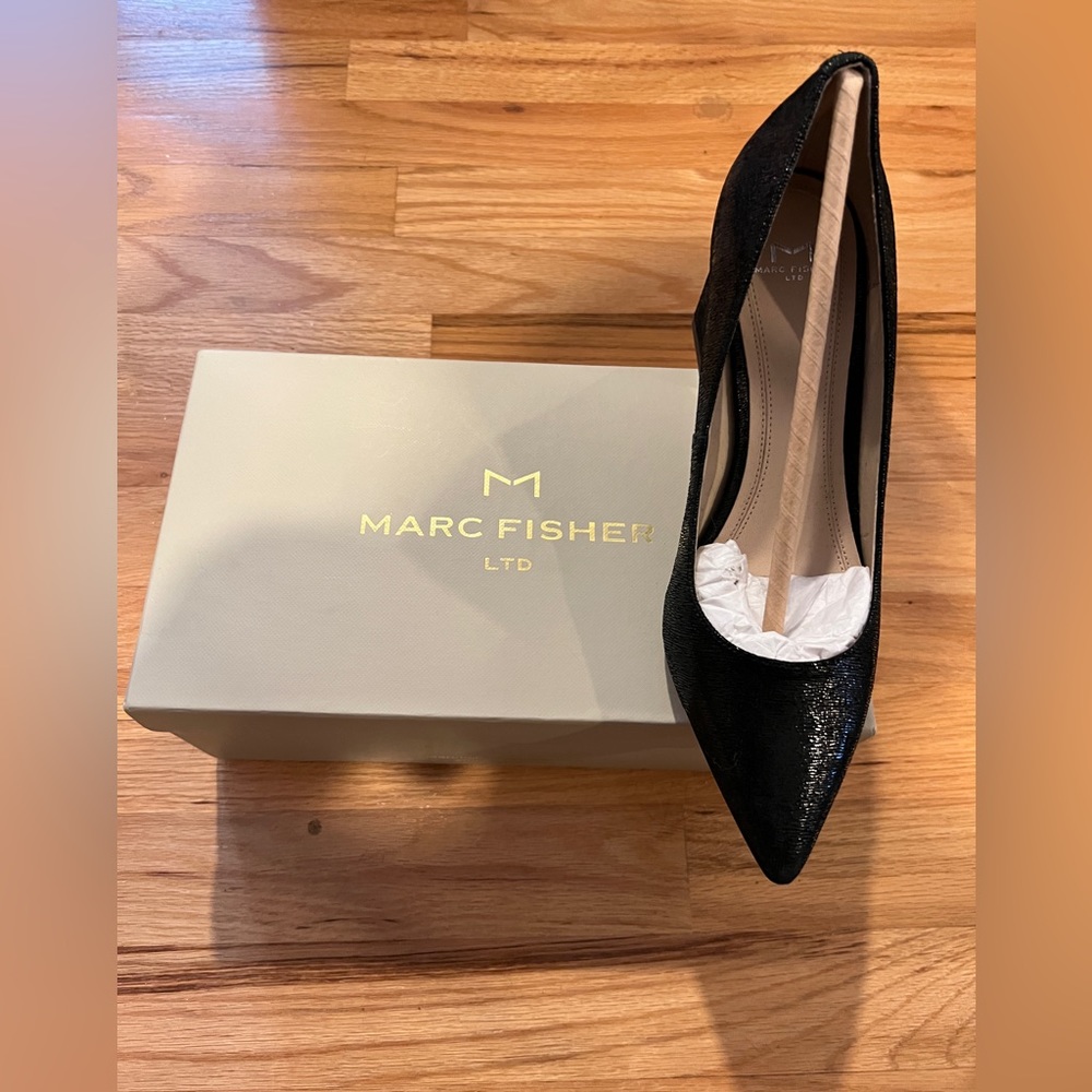 Marc Fisher Size 7 Textured Block Heal Pointy Toe… - image 4